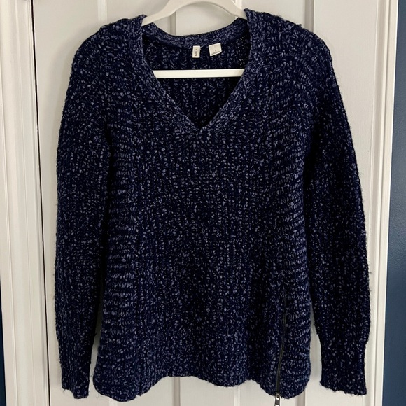 Moth Sweaters - Anthropologie Moth Wool Alpaca Knit V Neck Sweater Navy Size Small